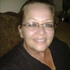 Meet your Posher, Connie